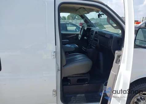 2021 Chevrolet Express Cargo Rwd 2500 Regular Wheelbase Wt из США, поврежденный, VIN 1GCWGAF71M1162770